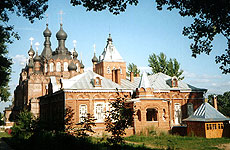 Свято-Амвросиевский монастырь