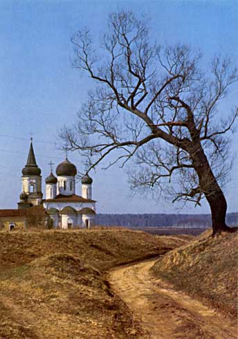 Иваниши. Успенская церковь
